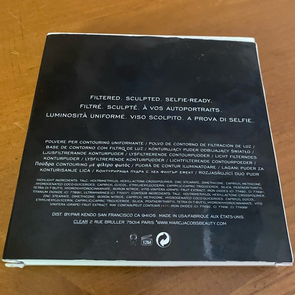 Marc Jacobs Light Filtering Contour Powder - Picture 9 of 16